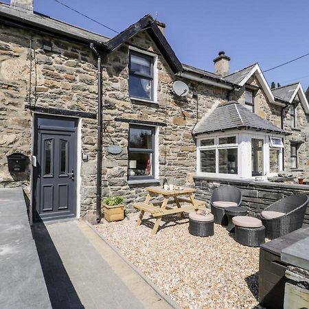 Bwthyn Ger Afon Riverplace Cottage Blaenau Ffestiniog Exterior foto
