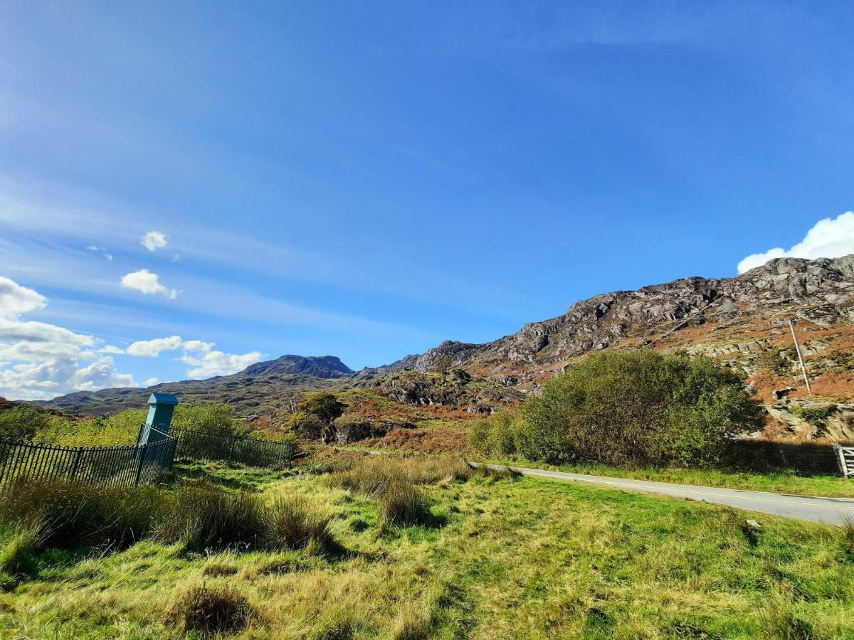 Bwthyn Ger Afon Riverplace Cottage Blaenau Ffestiniog Exterior foto