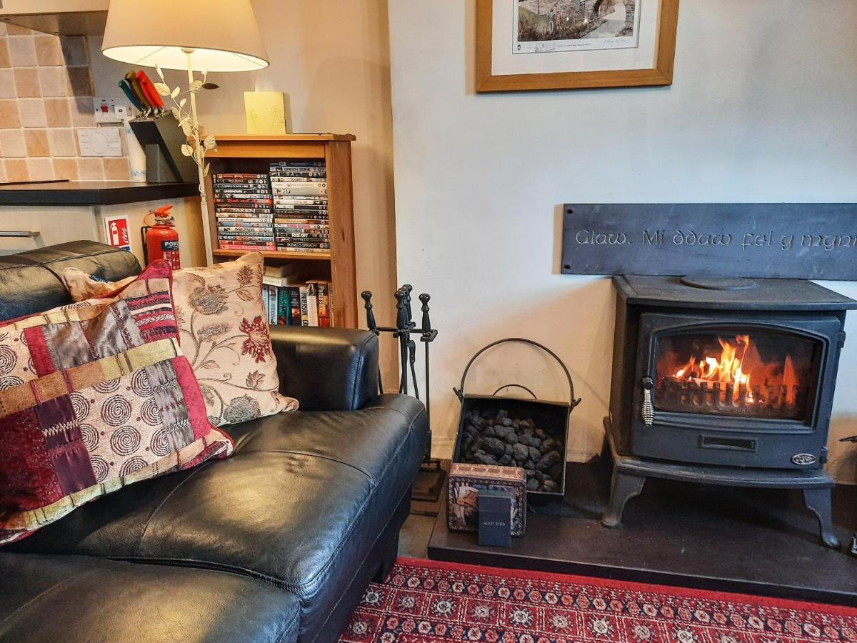 Bwthyn Ger Afon Riverplace Cottage Blaenau Ffestiniog Exterior foto